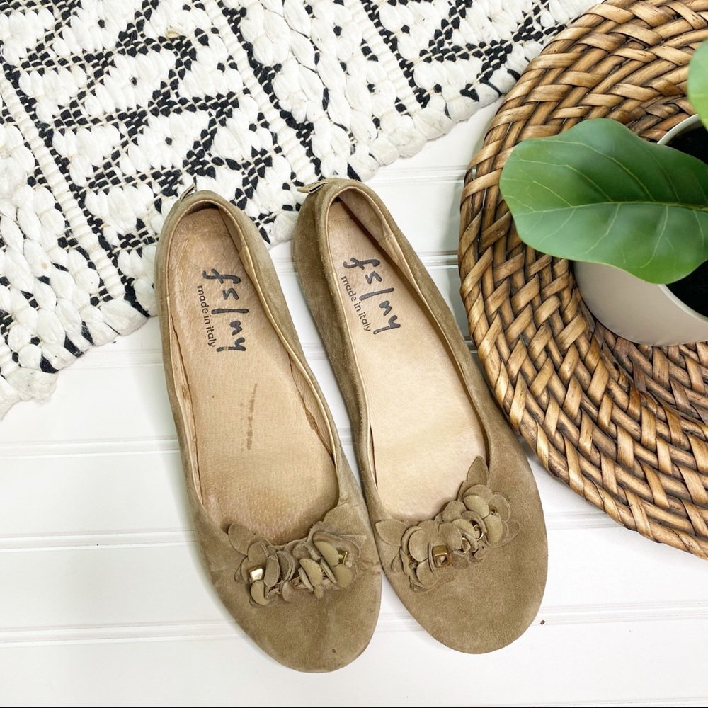 FS/NY French Sole tan swiped flats
